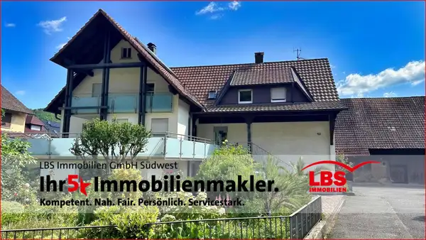 Gemütliches Zweifamilienhaus mit Terrasse und kleinen Garten in Steinach