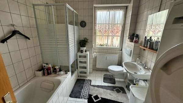 Badezimmer - Erdgeschosswohnung in 78132 Hornberg mit 96m² kaufen