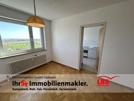 Schöner Essbereich - Etagenwohnung in 70771 Leinfelden-Echterdingen mit 108m² kaufen