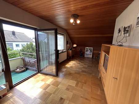 Ihr Atelier im DG - Doppelhaushälfte in 70771 Leinfelden-Echterdingen mit 137m² kaufen