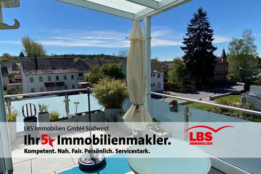 Balkon mit SW-Ausrichtung - Etagenwohnung in 88630 Pfullendorf mit 125m² kaufen