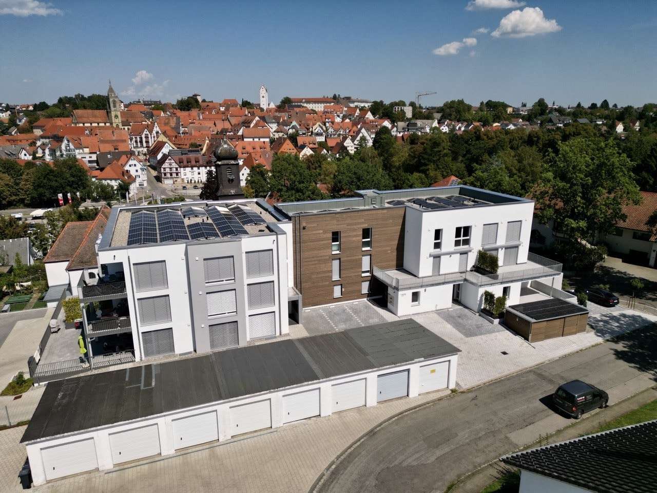 Außenansicht mit Stadtblick - Dachgeschosswohnung in 88630 Pfullendorf mit 105m² mieten