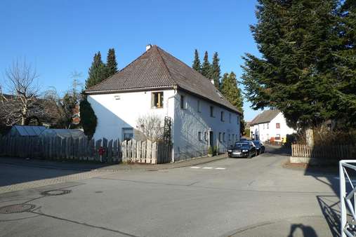 Außenansicht - Eingangsbereich Außenansicht - Eingangsbereich - Mehrfamilienhaus in 88630 Pfullendorf mit 214m² als Kapitalanlage kaufen