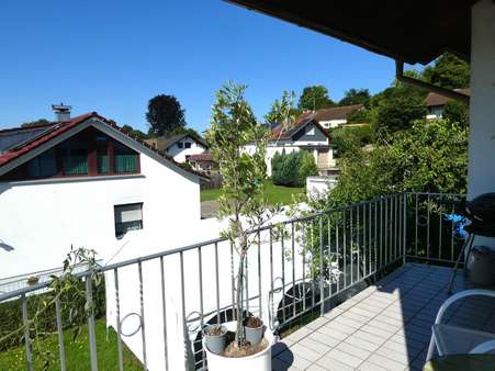 Schöner Blick vom Balkon - Etagenwohnung in 88512 Mengen mit 108m² kaufen