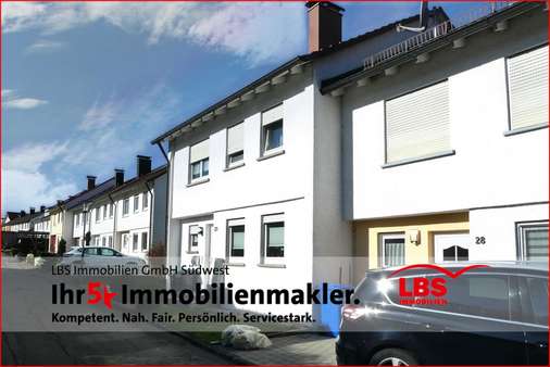 NO-Ansicht mit Eingagnsbereich - Reihenendhaus in 88630 Pfullendorf mit 116m² kaufen