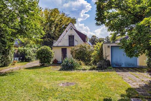Rückansicht - Einfamilienhaus in 28259 Bremen mit 108m² kaufen