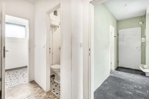 Flur Flur - Erdgeschosswohnung in 28259 Bremen mit 82m² kaufen