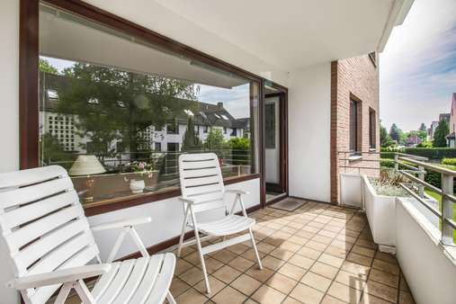 Balkon Balkon - Etagenwohnung in 28359 Bremen mit 131m² kaufen