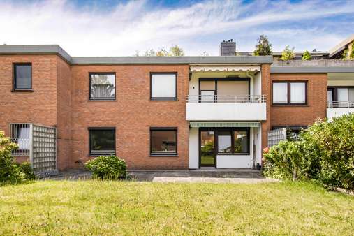 Rückansicht Rückansicht - Etagenwohnung in 28359 Bremen mit 131m² kaufen
