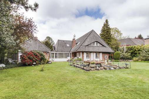 Rückansicht - Einfamilienhaus in 28355 Bremen mit 330m² kaufen