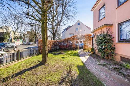 Vorgarten - Mehrfamilienhaus in 28197 Bremen mit 266m² kaufen