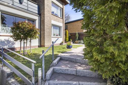 Vordergarten - Einfamilienhaus in 28759 Bremen mit 180m² kaufen