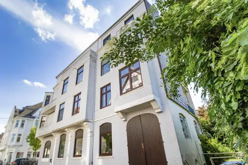 Bremen-Gartenstadt-Süd: 2-Zimmer-Wohnung im Erdgeschoss mit Loggia zur ruhigen Innenhofseite