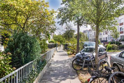 Gehweg - Etagenwohnung in 28209 Bremen mit 93m² kaufen