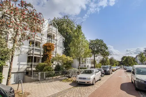 Bremen Schwachhausen: Top Lage - Eigentumswohnung mit offener Küche und eigener Tiefgarage