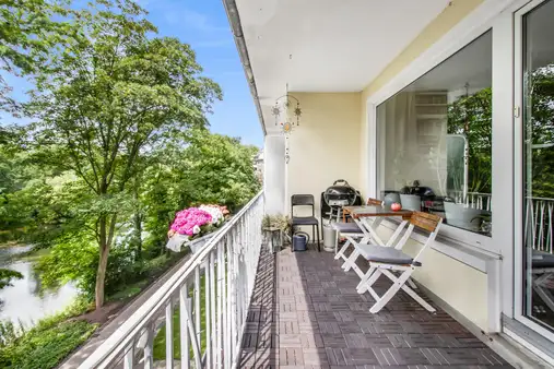 Bremen-Mitte: Sehr helle, offene Eigentumswohnung mit grünem Blick auf das Biotope der Wallanlagen