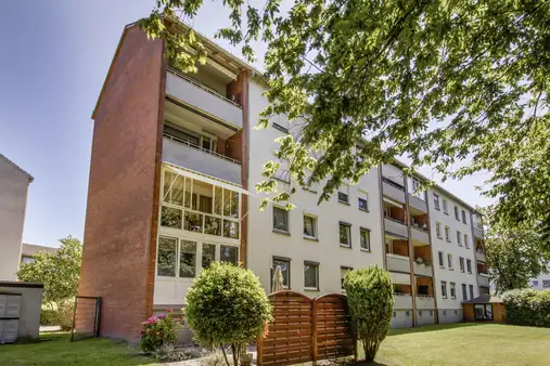 Bremen-Huchting: Gemütliche 3-Zimmer-Eigentumswohnung mit verglaster Loggia Nähe Sodenmattsee