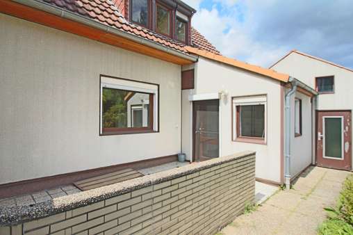 Terrasse - Doppelhaushälfte in 28755 Bremen mit 111m² günstig kaufen