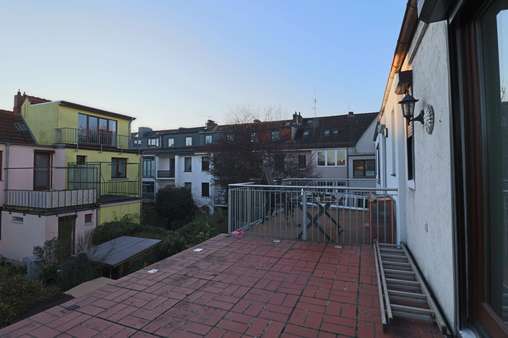 Balkon - Reihenmittelhaus in 28219 Bremen mit 150m² günstig kaufen