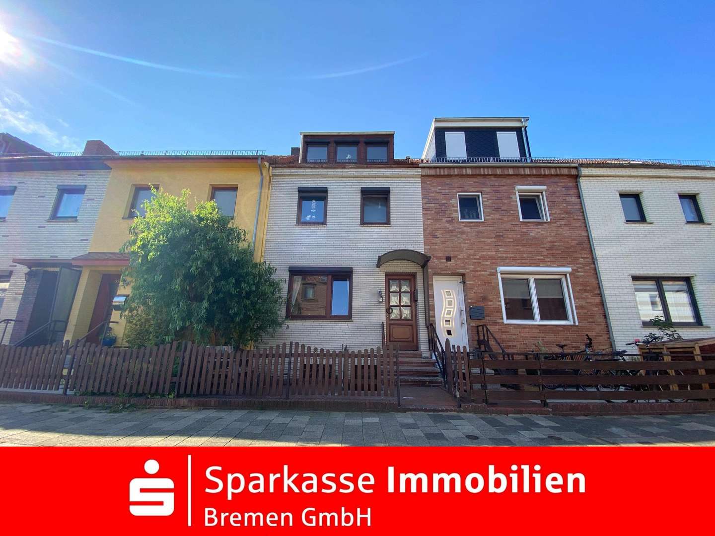 Hausansicht - Reihenmittelhaus in 28219 Bremen mit 150m² günstig kaufen