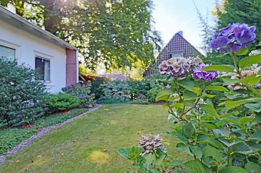 Vorgarten - Doppelhaushälfte in 28759 Bremen mit 110m² günstig kaufen