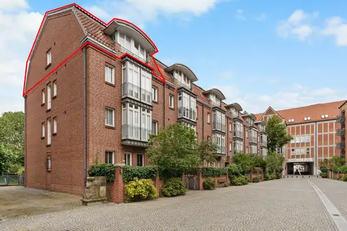 Bremen - Teerhof / Lichtdurchflutete Maisonettewohnung mit Balkon und Blick auf die kleine Weser