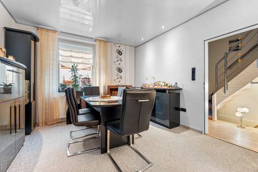 Wohnzimmer - Reihenmittelhaus in 28239 Bremen mit 102m² kaufen