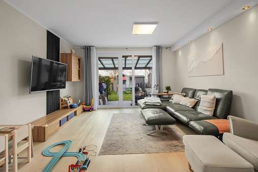 Wohn- und Essbereich im Erdgeschoss - Reihenmittelhaus in 28279 Bremen mit 123m² kaufen