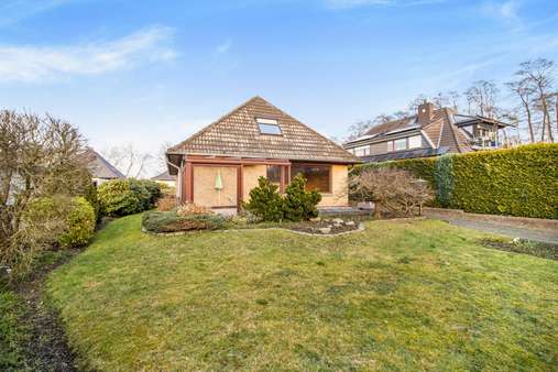 Außenansicht Außenansicht - Einfamilienhaus in 28259 Bremen mit 165m² kaufen