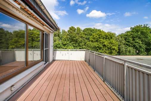 Balkon Wohnung 2 - Mehrfamilienhaus in 28309 Bremen mit 204m² kaufen