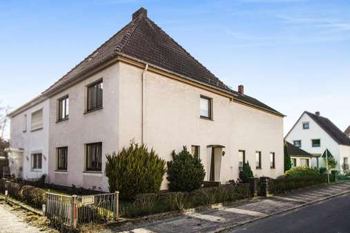 Frontansicht Frontansicht - Einfamilienhaus in 28755 Bremen mit 200m² kaufen