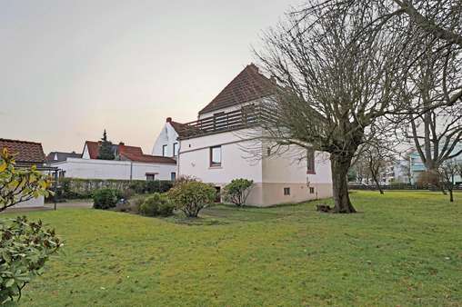 Außenansicht - Villa in 28309 Bremen mit 176m² günstig kaufen