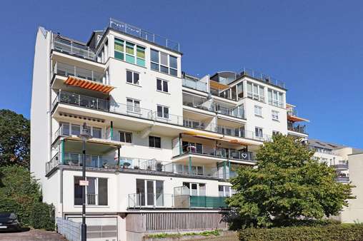 Rückansicht - Etagenwohnung in 28777 Bremen mit 82m² kaufen