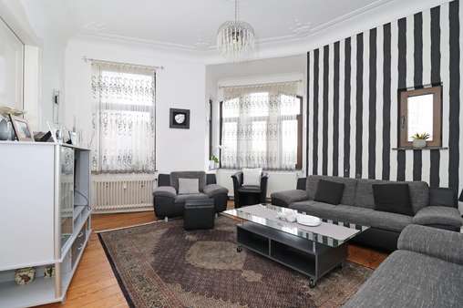 Wohnbereich im 3. Obergeschoss - Mehrfamilienhaus in 28199 Bremen mit 396m² als Kapitalanlage kaufen