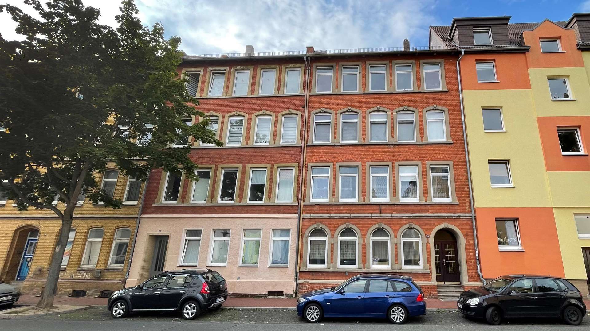 Gebäude Straßenansicht - Etagenwohnung in 31137 Hildesheim mit 64m² als Kapitalanlage günstig kaufen