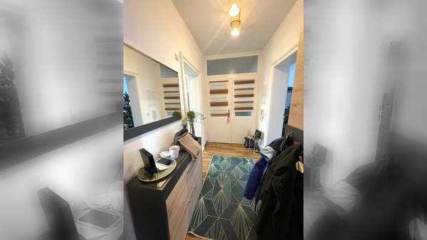 Diele mit Garderobe - Etagenwohnung in 31137 Hildesheim mit 64m² als Kapitalanlage günstig kaufen