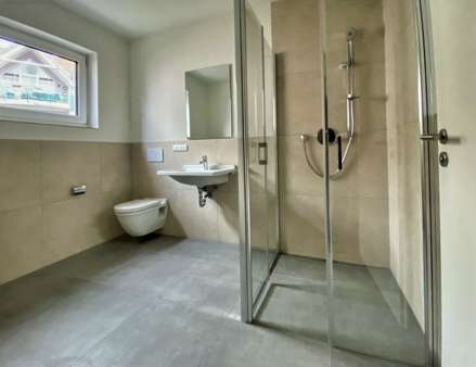 Badezimmer - Erdgeschosswohnung in 78073 Bad Dürrheim mit 106m² kaufen