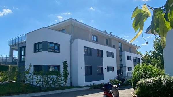 Nordostansicht Nordostansicht - Etagenwohnung in 78073 Bad Dürrheim mit 106m² kaufen