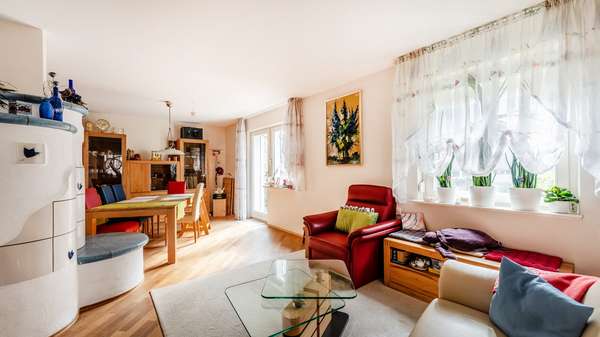 Wohnzimmer Wohnzimmer - Mehrfamilienhaus in 78054 Villingen-Schwenningen mit 378m² kaufen