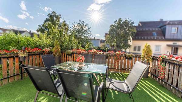 Terrasse Terrasse - Mehrfamilienhaus in 78054 Villingen-Schwenningen mit 292m² kaufen