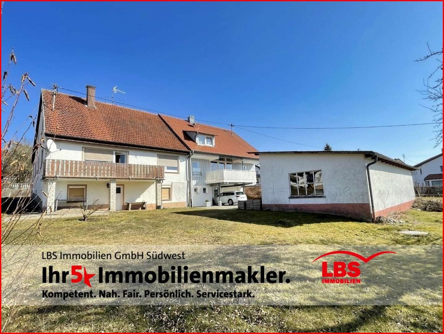 Doppelhaus und Nebengebäude - Zweifamilienhaus in 72477 Schwenningen mit 294m² kaufen