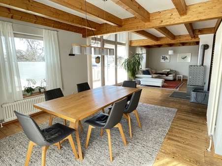 Wohn + Essbereich, Ofen+Balkon - Zweifamilienhaus in 72477 Schwenningen mit 294m² kaufen