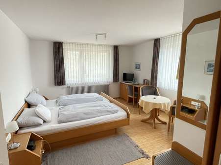 Fremdenzimmer - Mehrfamilienhaus in 78576 Emmingen-Liptingen mit 200m² kaufen