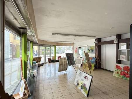 120 m² großer Raum im EG - Mehrfamilienhaus in 88605 Meßkirch mit 413m² kaufen