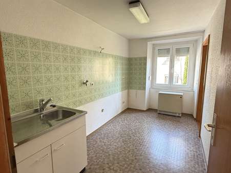 Küche im EG - Wohnung - Zweifamilienhaus in 72510 Stetten mit 222m² kaufen