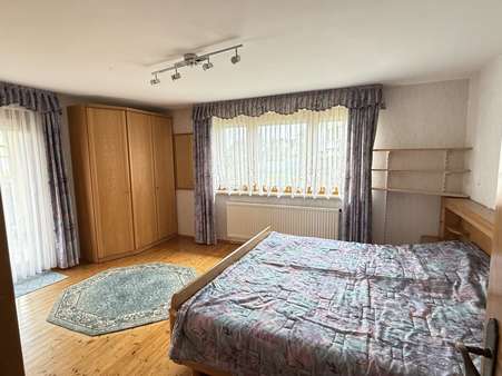 Schlafzimmer mit Terrasse - EG Schlafzimmer mit Terrasse - EG - Einfamilienhaus in 88605 Meßkirch mit 193m² kaufen