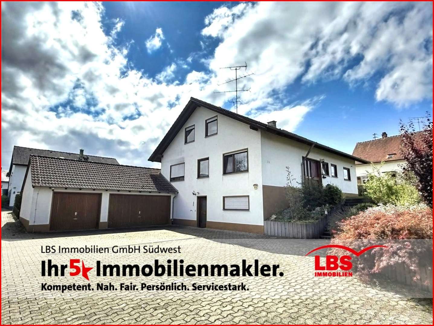 Ansicht mit 3er-Garage+Stellplätzen Ansicht mit 3er-Garage+Stellplätzen - Einfamilienhaus in 88605 Meßkirch mit 190m² kaufen