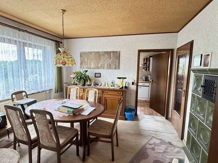 Essbereich mit Kachelofen-EG Essbereich mit Kachelofen-EG - Einfamilienhaus in 88605 Meßkirch mit 190m² kaufen