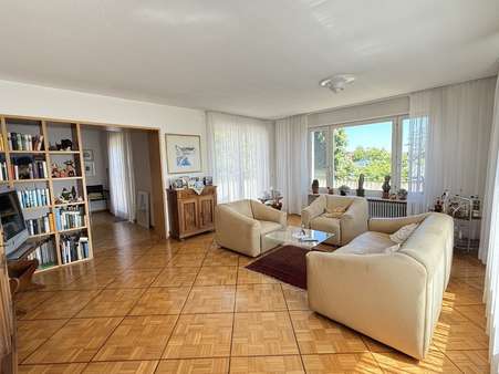 Helles Wohnzimmer - Einfamilienhaus in 88605 Sauldorf mit 210m² kaufen