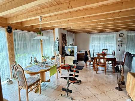 Großzügiger Wohn- und Essbereich Großzügiger Wohn- und Essbereich - Einfamilienhaus in 88605 Meßkirch mit 150m² kaufen